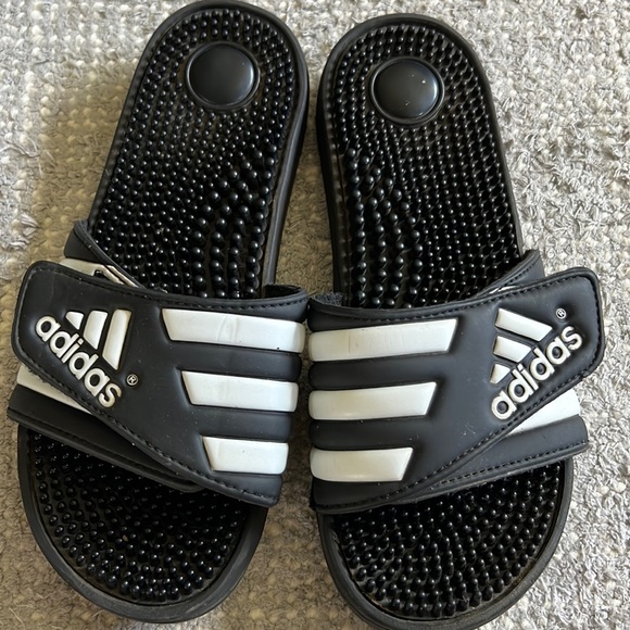 mens adidas velcro slides